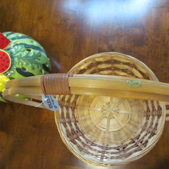 Vintage NWT Woolworth Woven Wicker Basket w/ Handle 14" Tall Two-Tone NEW - Picture 6 of 12